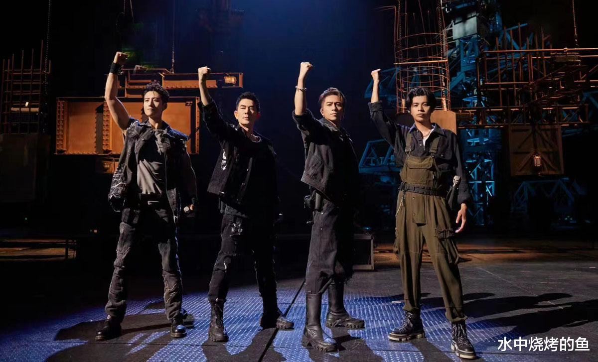 🎬【披荆斩棘】全部舞台都是现搭的❗️一组表演完后就拆然后搭下一个🔥观众要等一个多小时