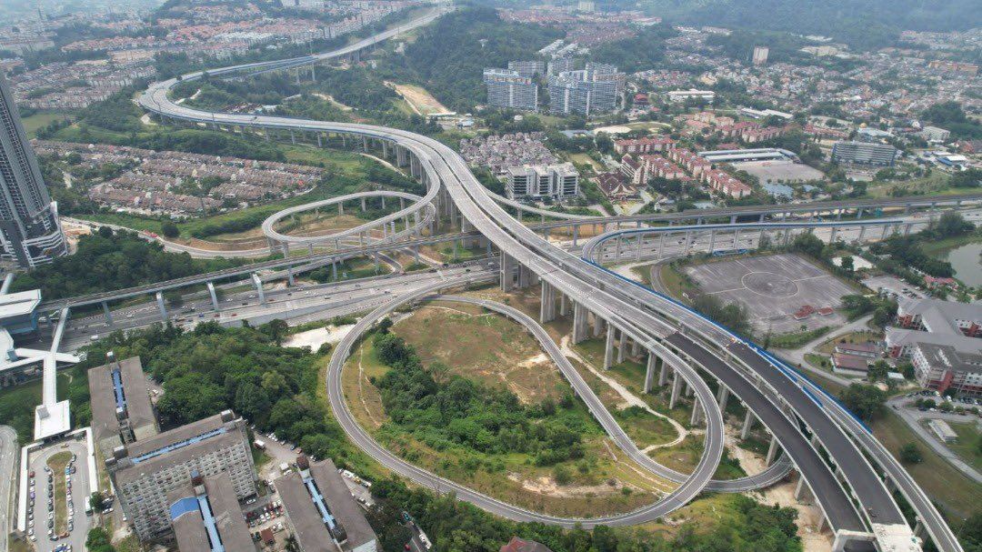 suke大道免过路费一个月！