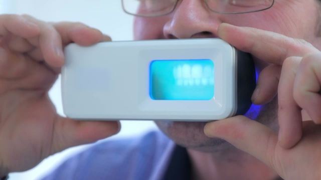 Ramai beli alat cahaya UV untuk putihkan gigi