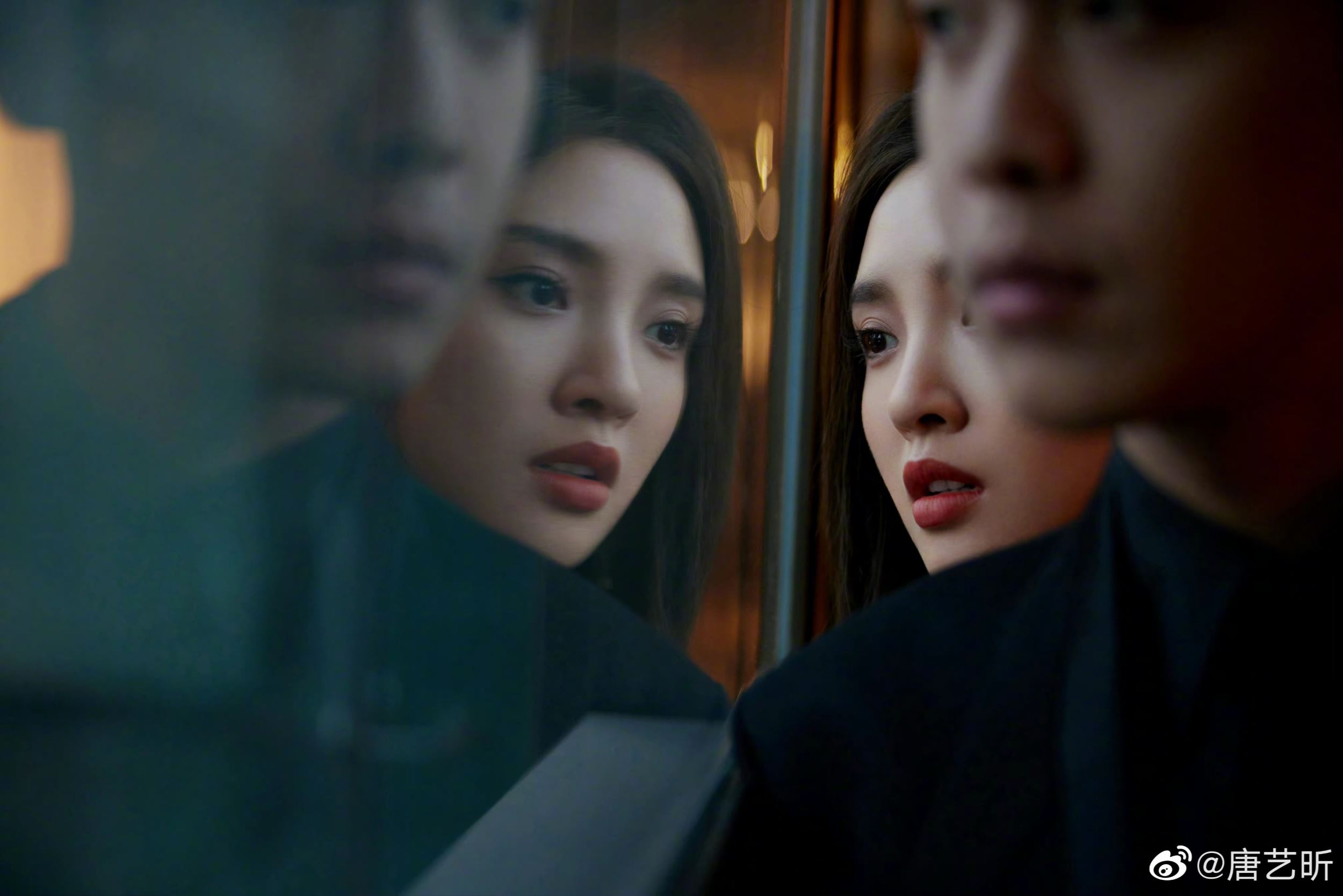 ✨张若昀唐艺昕合体出席活动🥰夫妻同框照好甜🐜🐜🐜