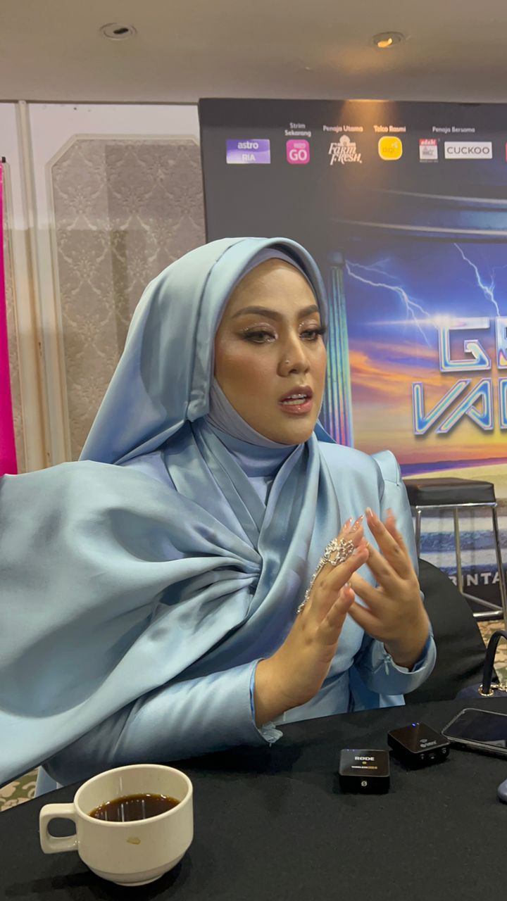 ‘saya tak nampak sharnaaz ahmad ada di depan pentas’ shila amzah