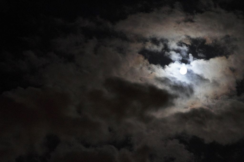 kecoh di media sosial, netizen dakwa dengar bunyi aneh dari langit