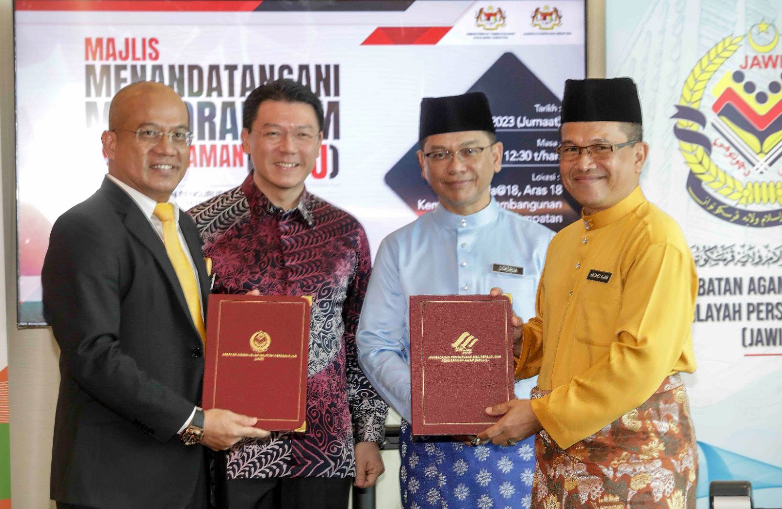 kecoh isu sambut ‘raya awal’, umat islam di malaysia mohon bersabar