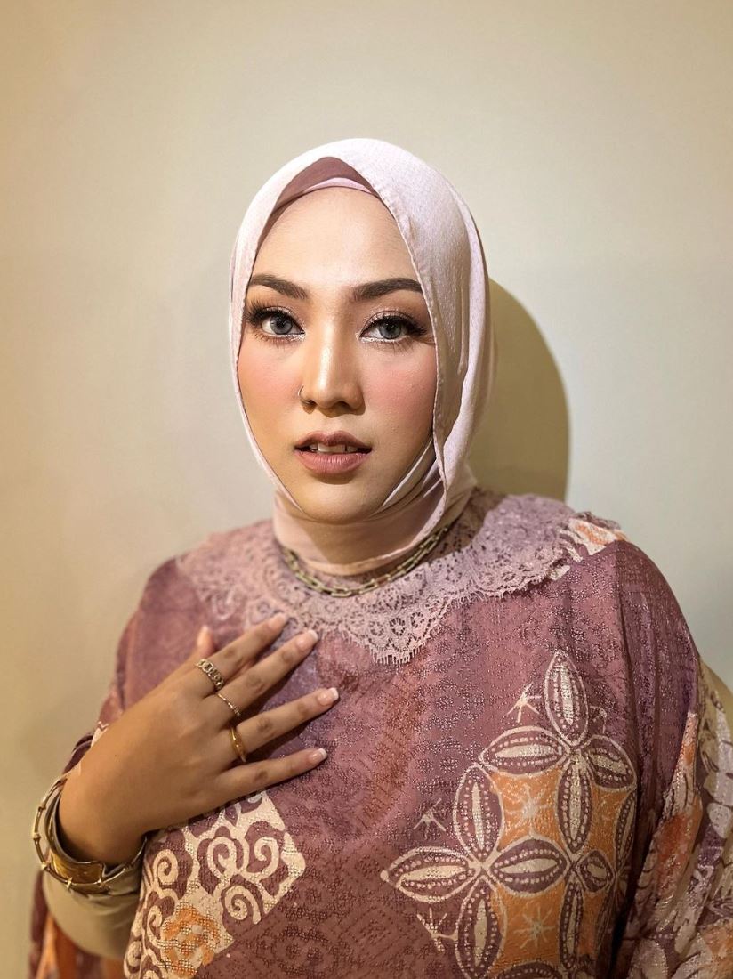shila amzah dan kekasih nafi dakwaan tinggal serumah