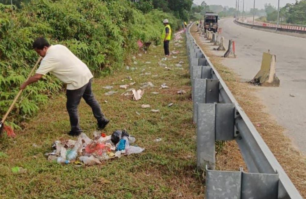 deputy minister expresses disappointment after heaps of trash found on highway