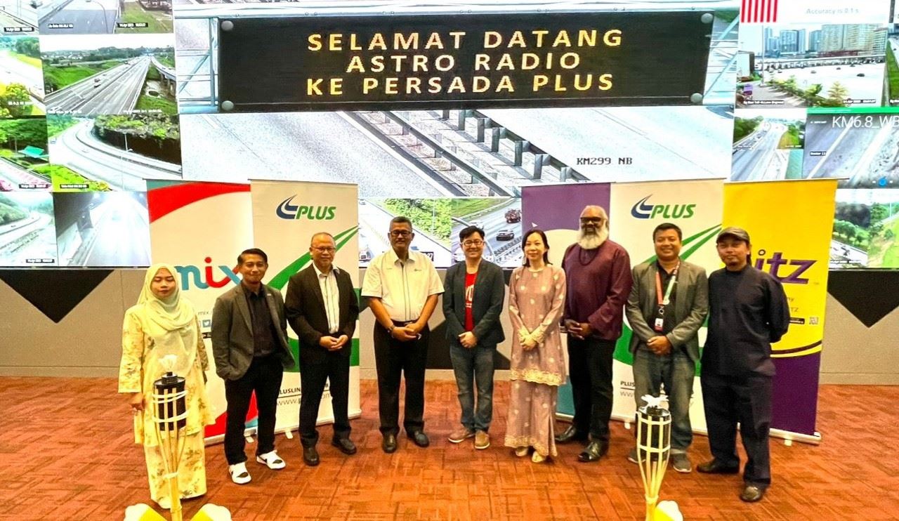 astro radio collaborates with plus and met malaysia for traffic and weather updates this festive season