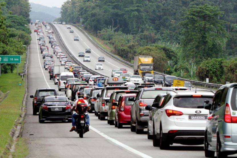 ada kereta potong laluan kecemasan? laporkan terus pada jpj guna cara ini