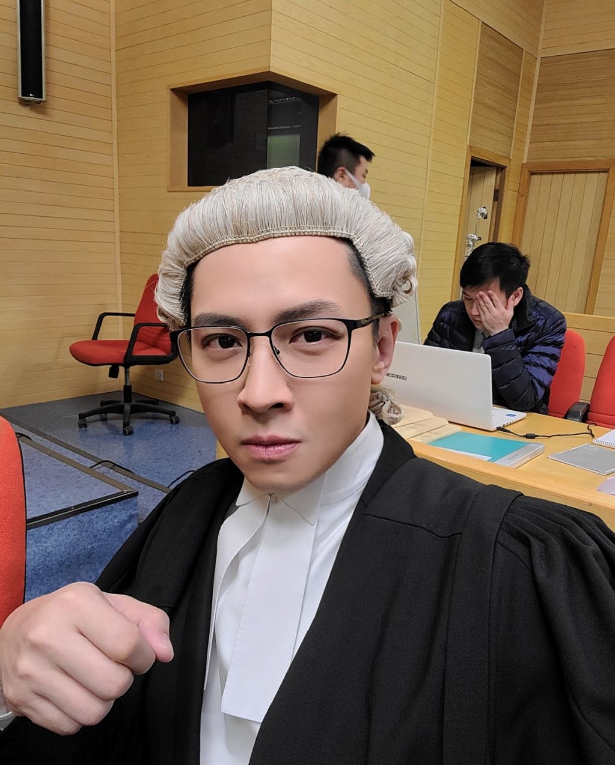 📺《法言人》原来他真的是法律系毕业❗️朱滙林帮忙剧组提供法律资料🎓