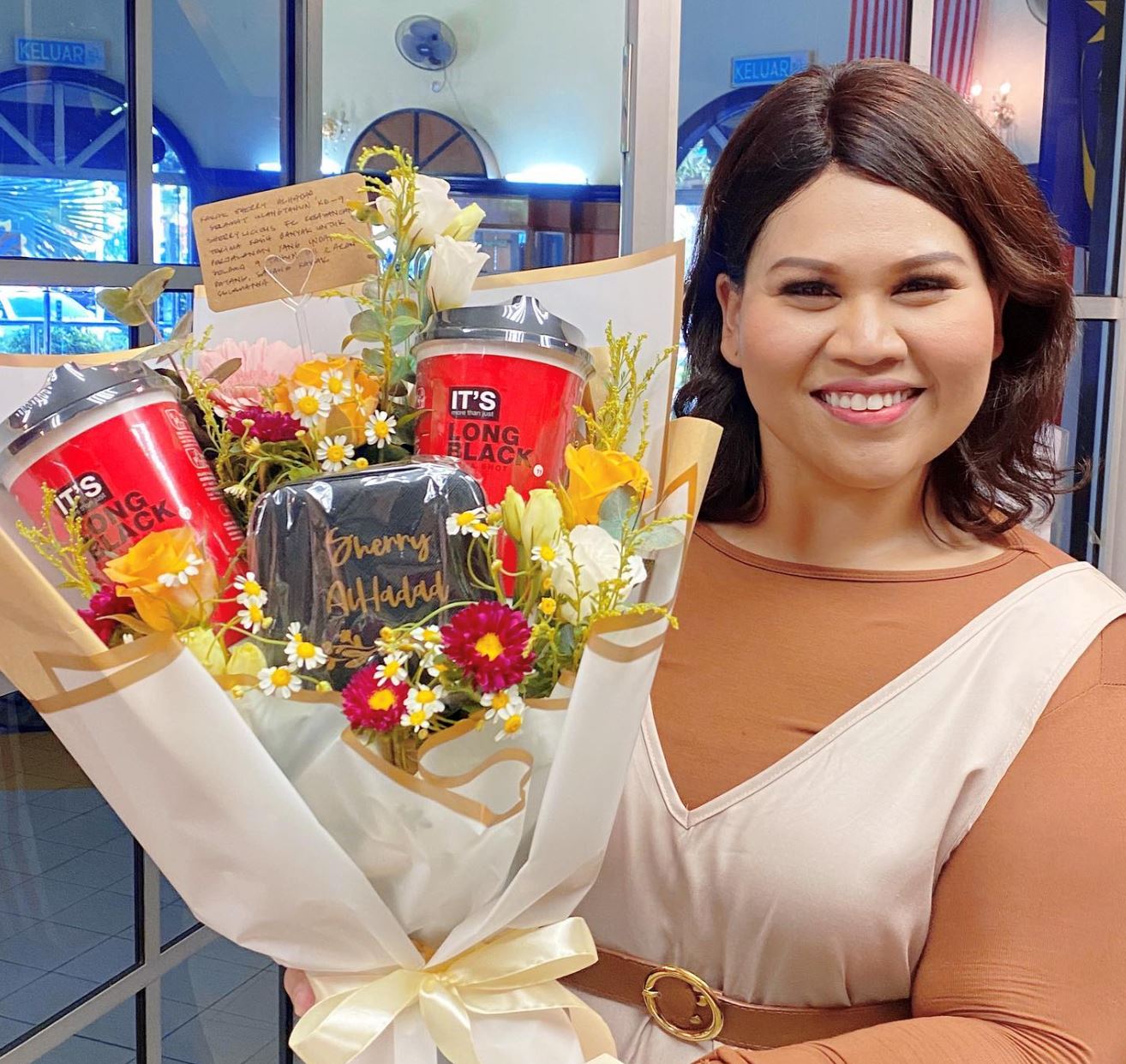 ramai cuba berkenalan, sherry alhadad akui diri tak berapa cantik dan malu dengan lelaki