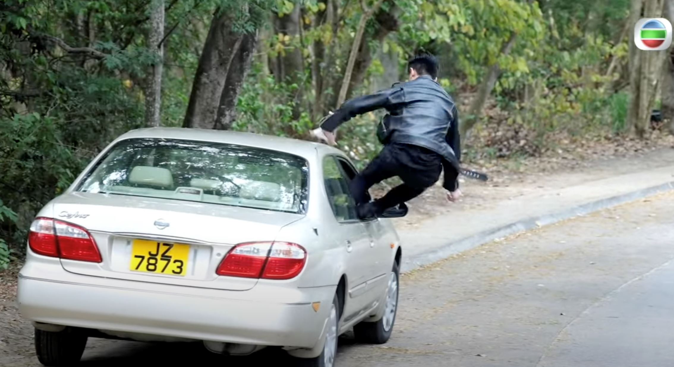 🌟《破毒强人》「杜飞」飞身跳进车型爆❗️马贯东获大批网民激赞🔥