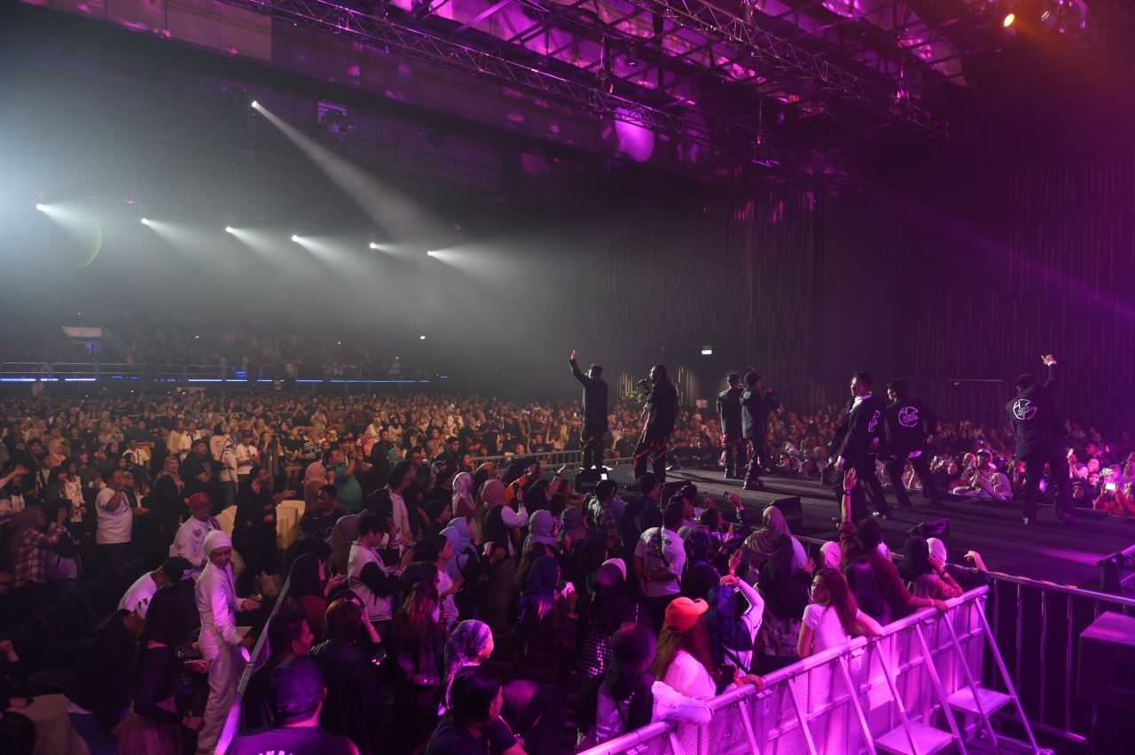 konsert ruffedge meriah, 4,500 peminat terhibur persembahan lebih 2 jam tanpa henti