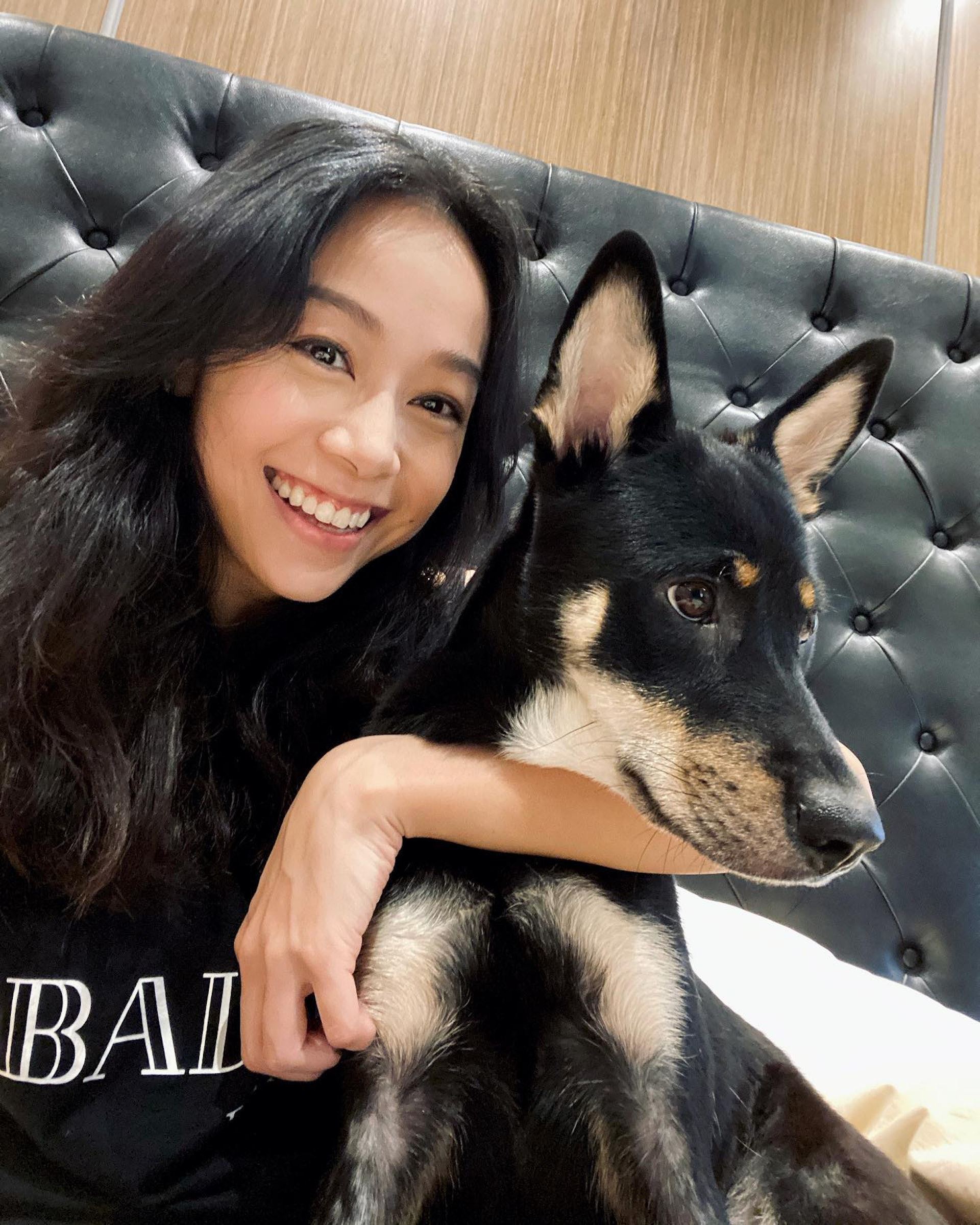 黄心颖新歌《i sleep》❗似乎是借爱犬的视角述说定情故事🔥