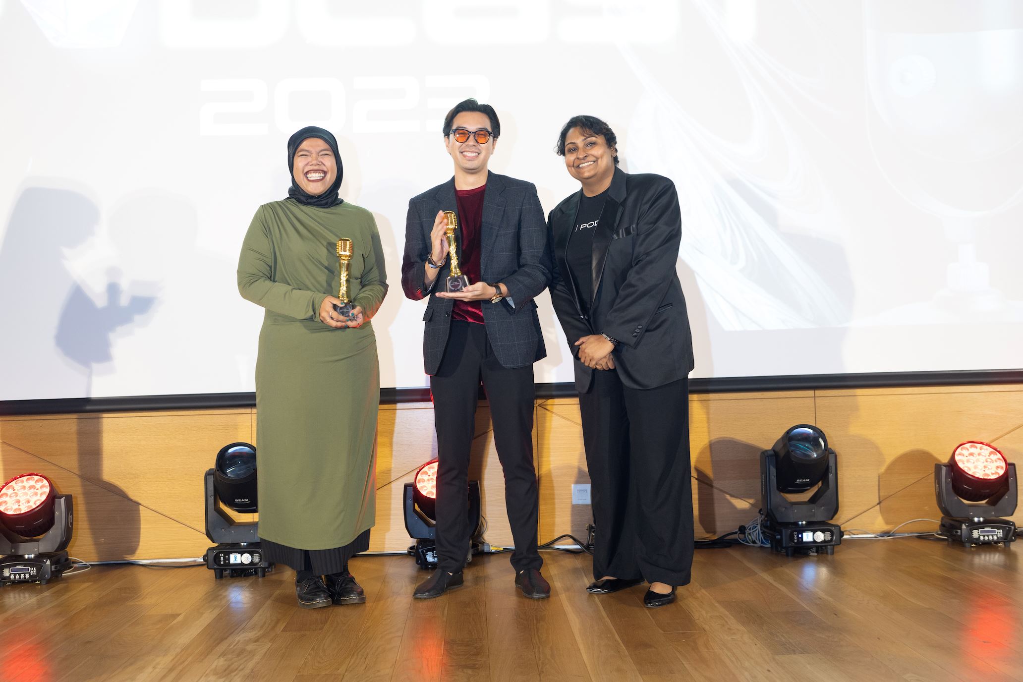 the ‘anugerah podcast syok 2023’ recognises the best local podcasts in malaysia!