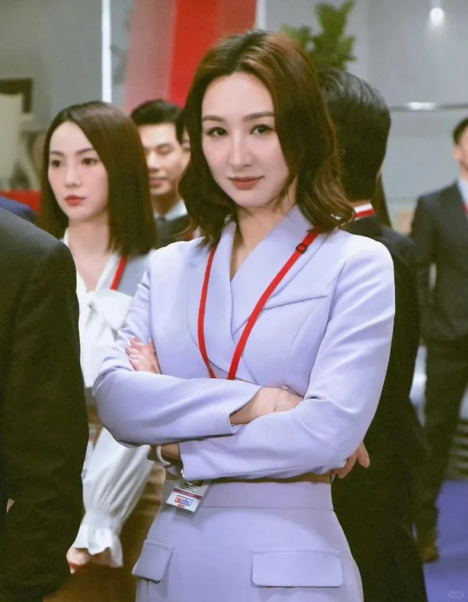📺港剧《新闻女王》获23项提名❗佘诗曼李施嬅获争视后🔥
