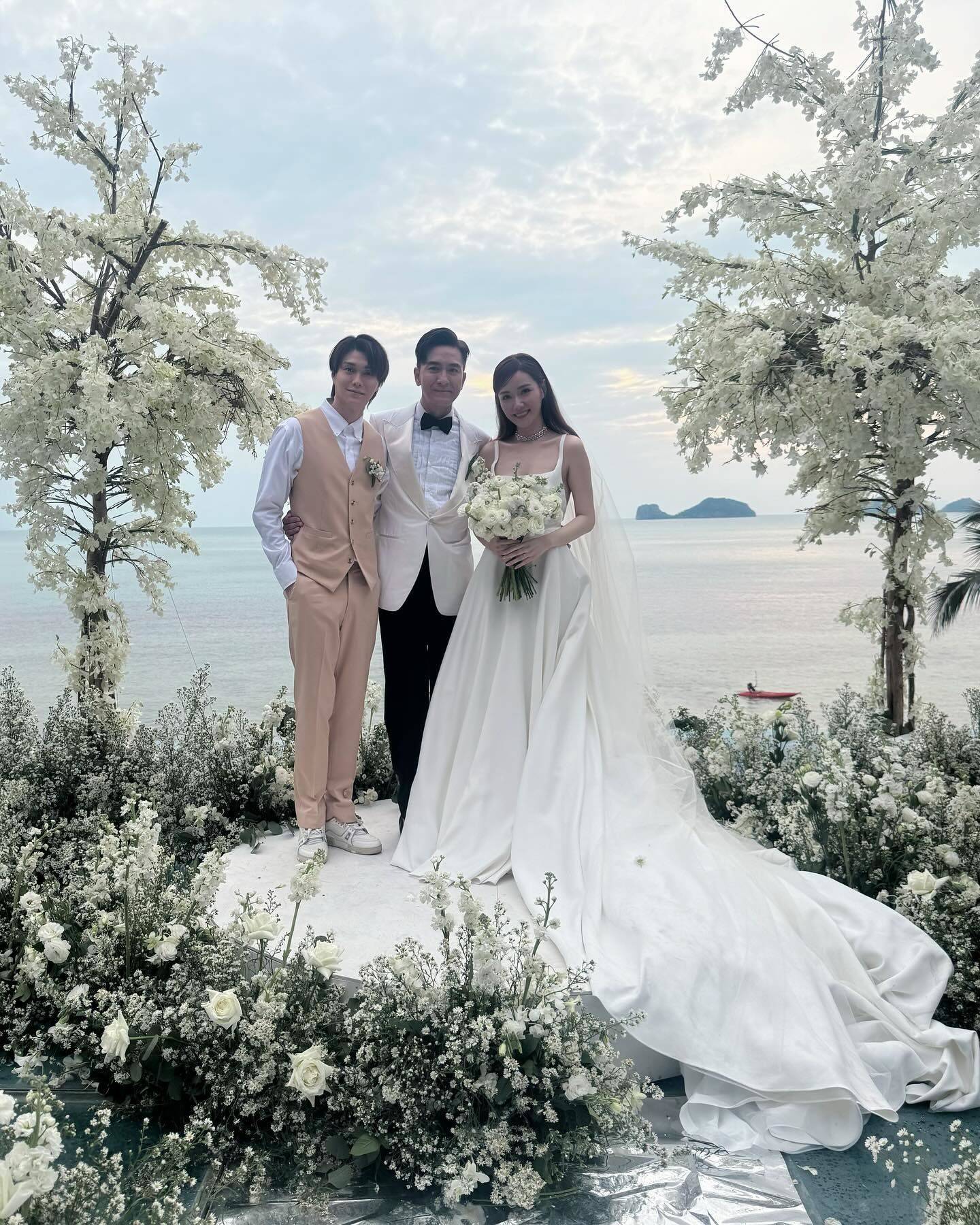 石敢当见证马季结婚🌟马国明公主抱汤洛雯浪漫共舞💗