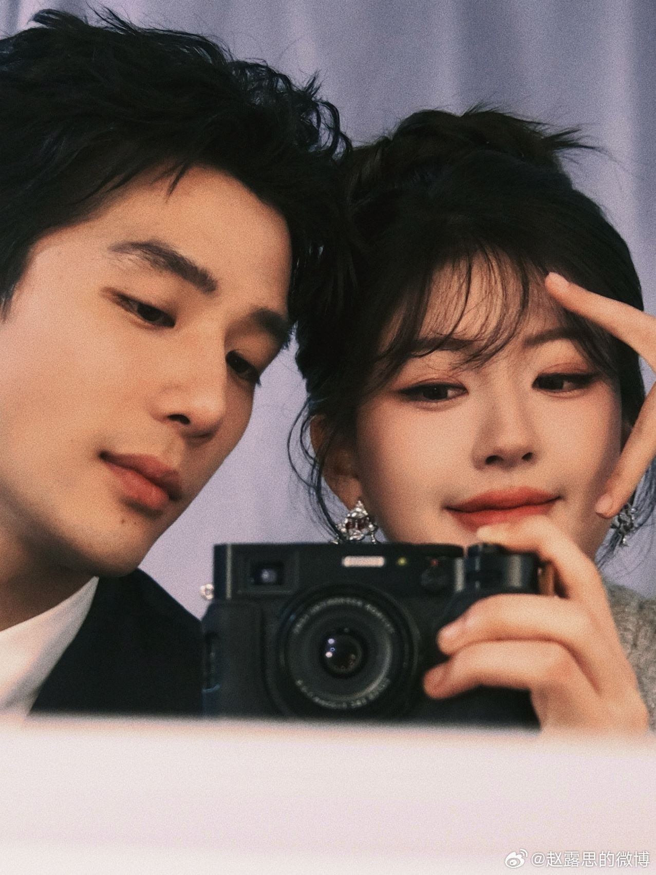 赵露思自曝剪短发原因❗玩笑哭喊要封心锁爱❤️🩹