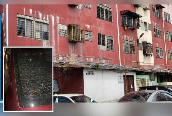 buang sampah dari ‘langit’, habis cermin kereta retak