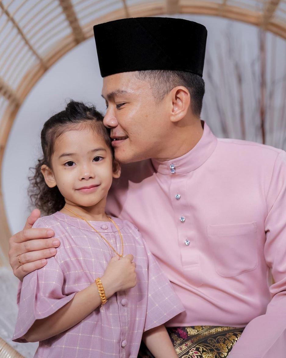 “orang bercinta pun rindu..” adam shaz dah tiga bulan tak jumpa anak sendiri