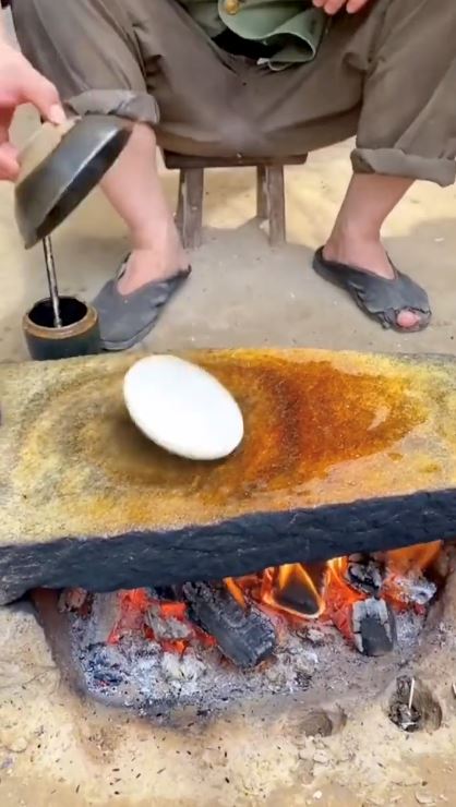 katanya ini roti canai sebenar, portal makanan popular dunia buat hal lagi