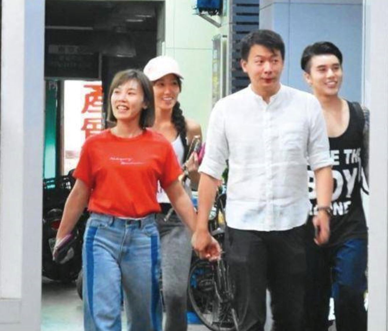 李佳薇遭交往4年男友劈腿！新房婚礼全泡汤！