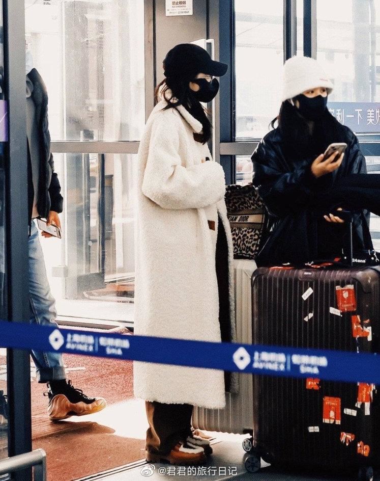 迪丽热巴怀孕待产？网友贴真相超打脸！