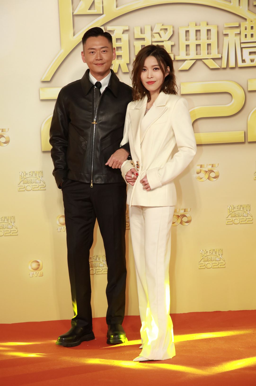 🌟【多图】《万千星辉》盘点女星的用心打扮❗️胡定欣、陈晓华夺最佳衣着🏆