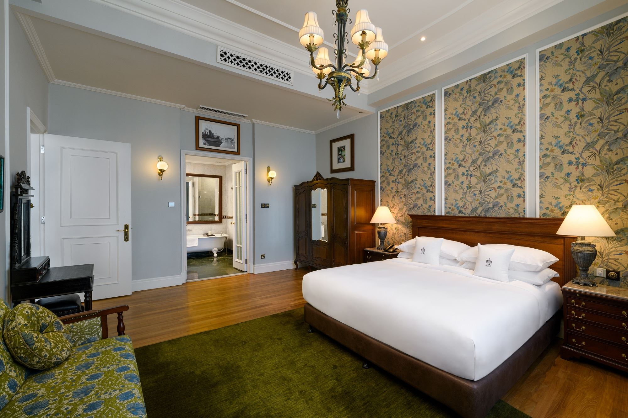 Bedroom at Writers Suite Somerset Maugham