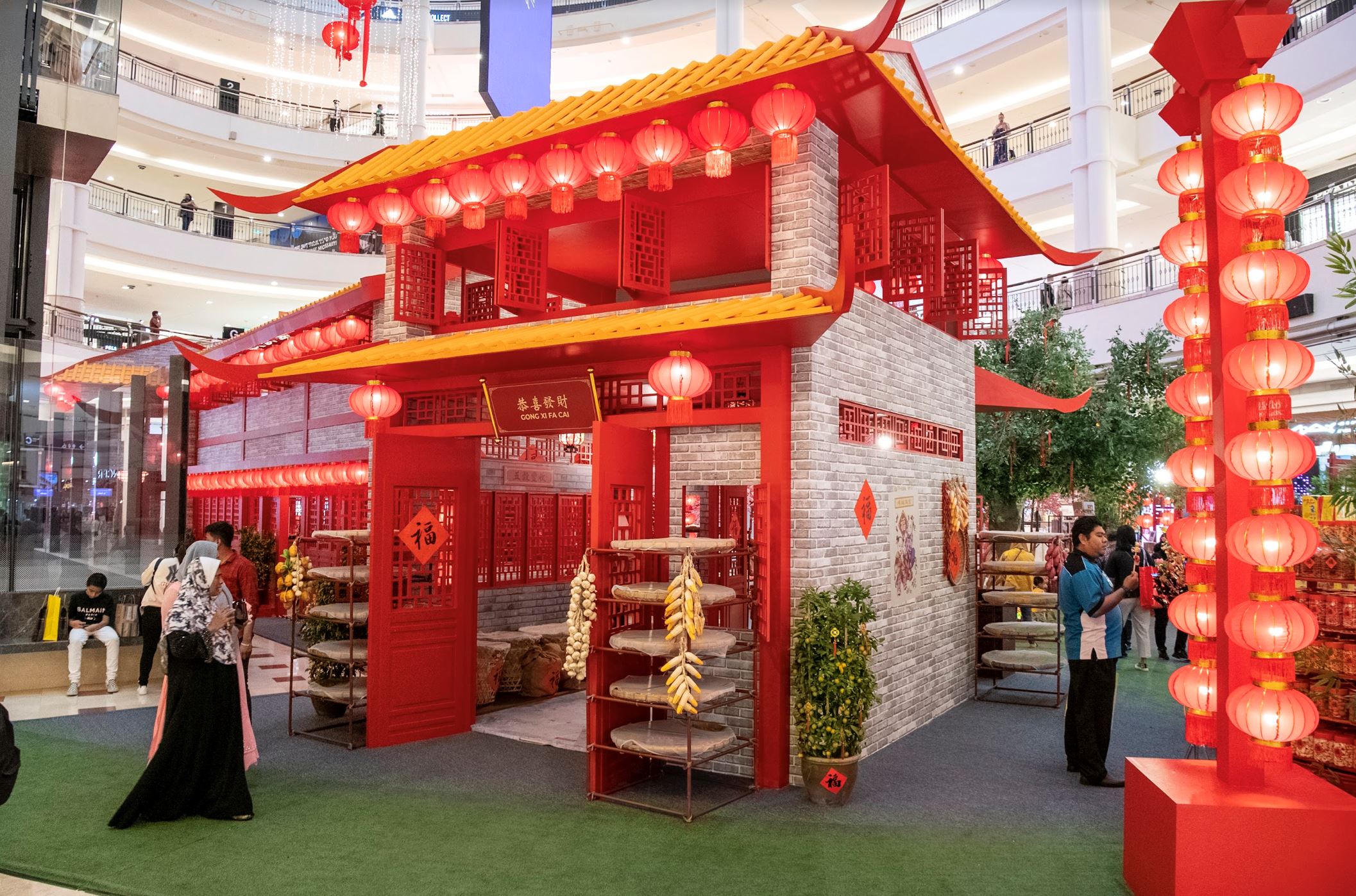 【新春装饰】全马最大金兔雕像就在suria klcc！