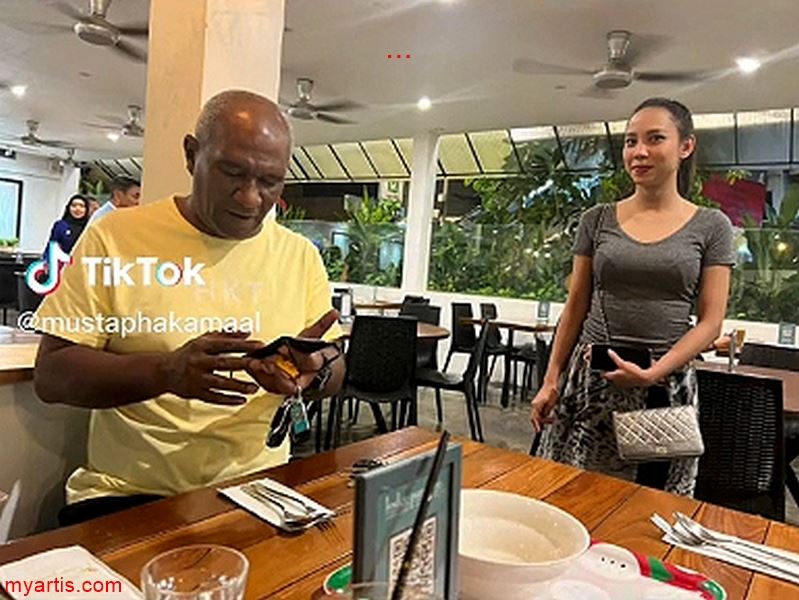 datuk mustapha kamal kongsi gambar pasangan pengantin baru, fyna jebat & datuk zainal abidin