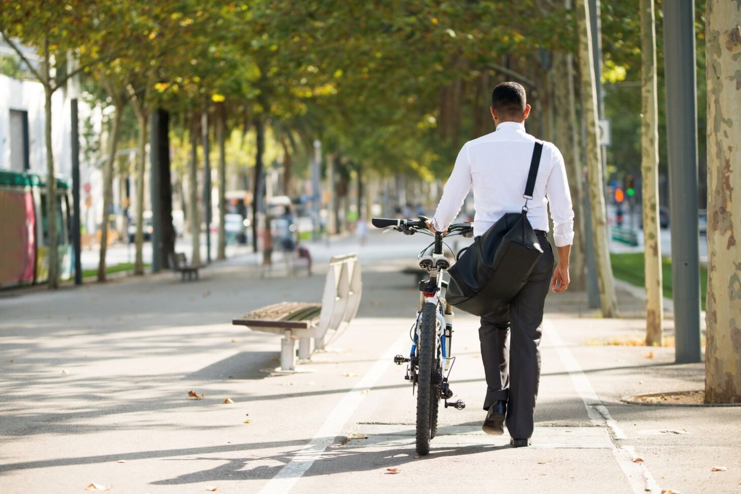 akibat takut bini, suami dah dipecat terpaksa berpura-pura pergi kerja