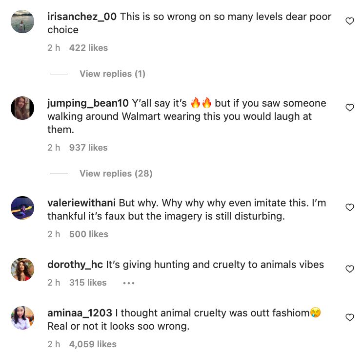 kylie jenner tampil dengan fesyen kepala singa pada baju