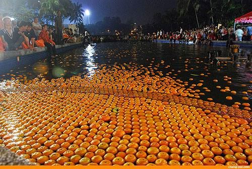 5个必知的元宵节抛柑攻略！这样捞柑才会脱单！