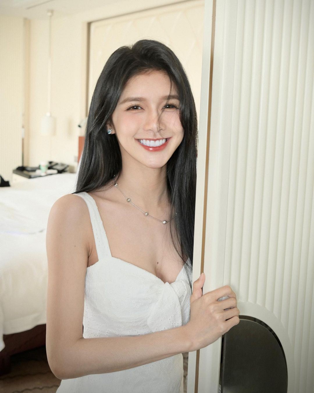 🧨蔡卓宜也被周星驰翻牌❗️星爷搞笑留言：我与王你更喜欢谁？😂