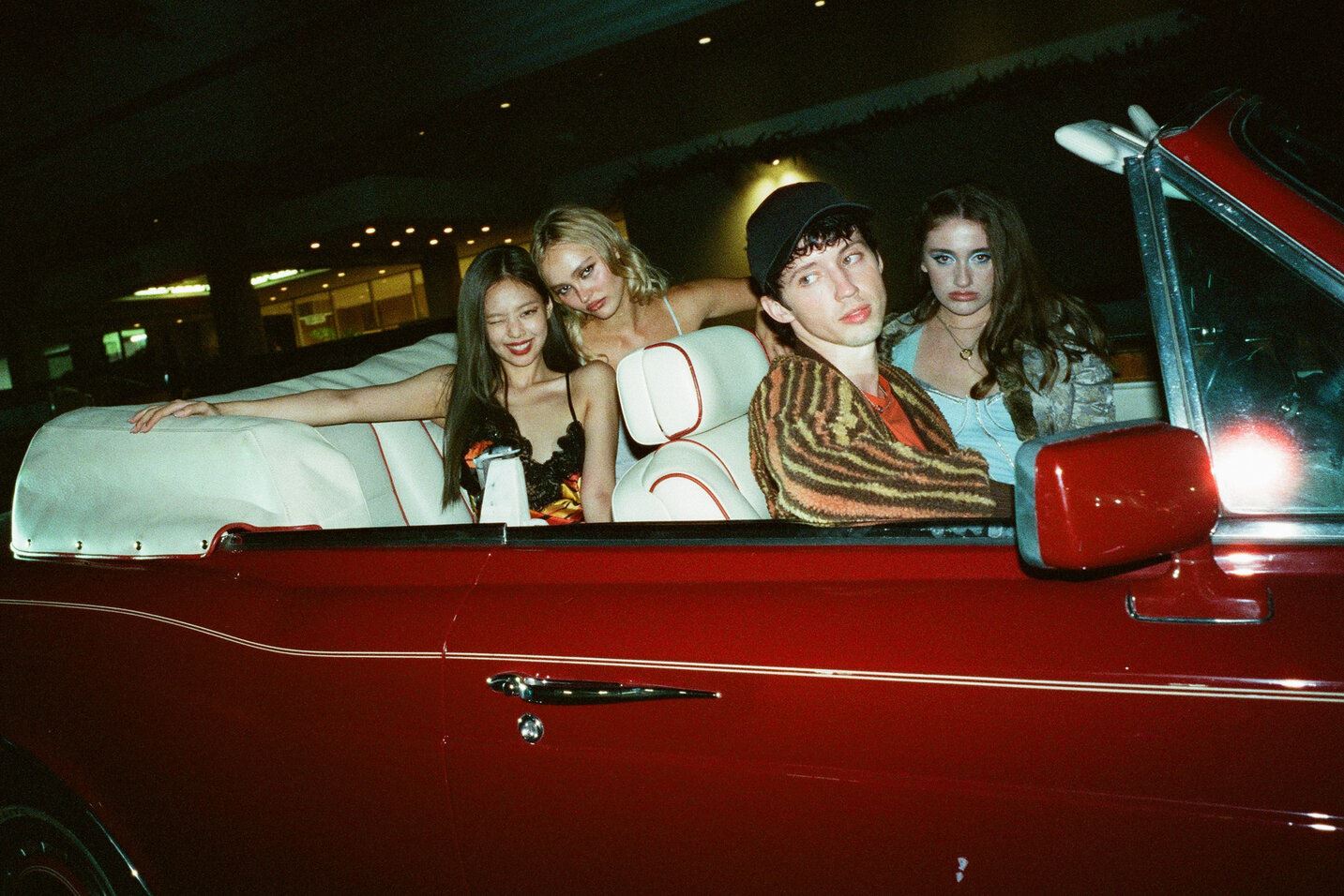 jennie表演途中情绪崩溃！疑扛不住舆论压力！