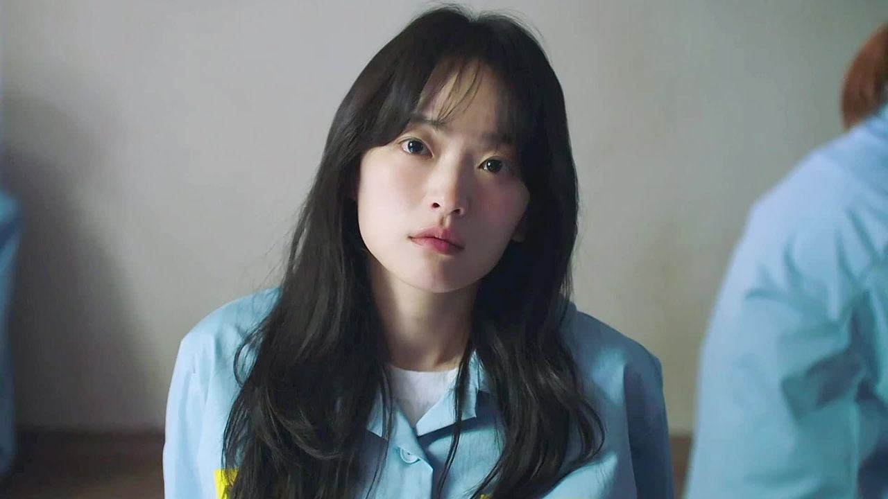 📺韩国最新复仇爽剧❗️《有益的欺诈》女主角第一集就捅狱警脖子🔥