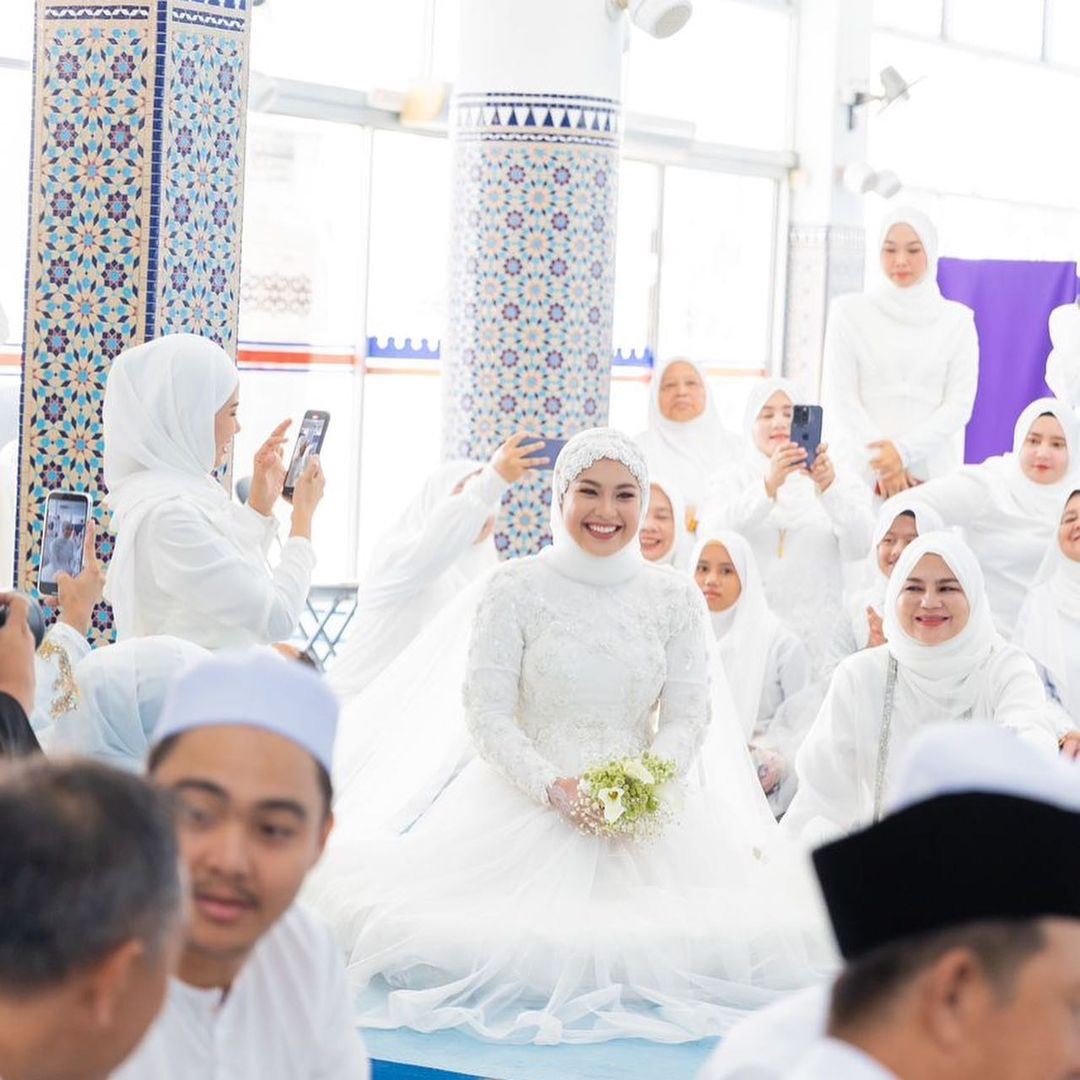 dengan sekali lafaz, janna nick kini sah isteri dini schatzmann