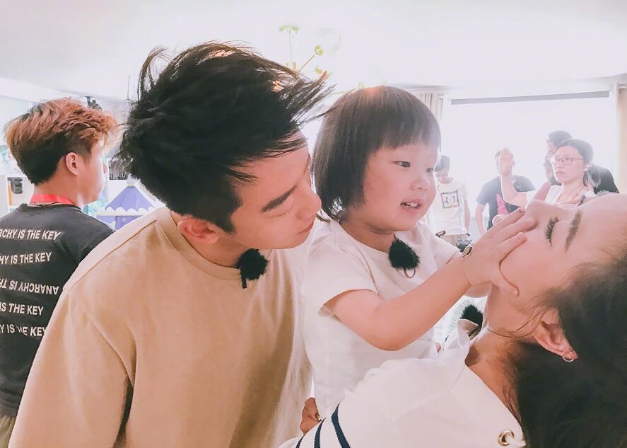 父亲节超暖心可爱文案！爸爸是我的全世界！