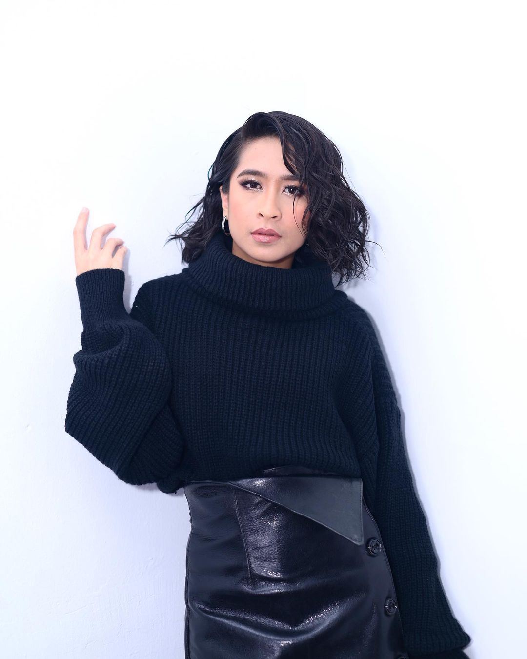 tangan dicium lelaki tak dikenali, ara johari kongsi detik cemas belakang pentas