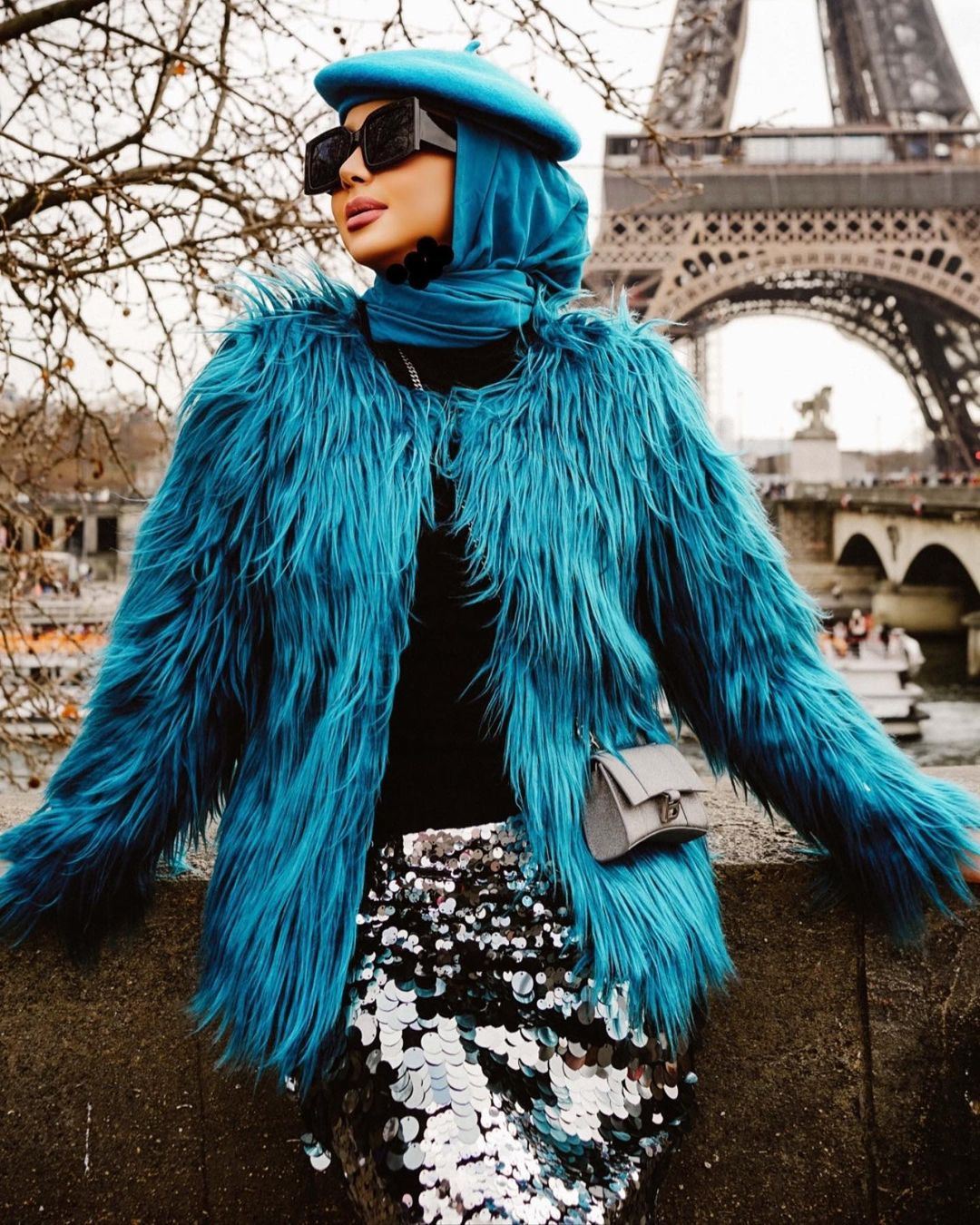 kalau suami curang, saya tumbuk muka dia, bukan tarik tudung perempuan tu,” – che ta