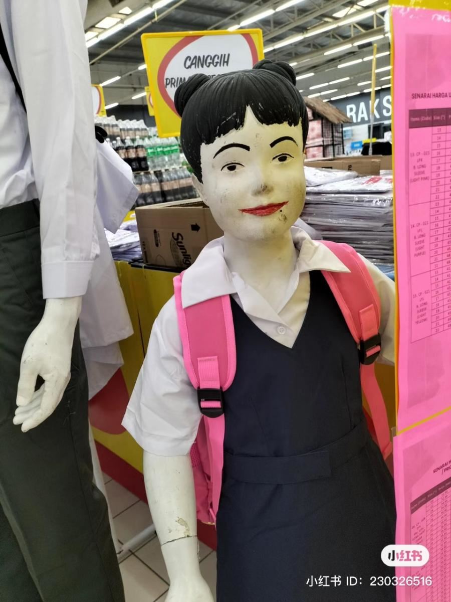 大马商场出现诡异人偶模特！网吓坏：半夜会动吧！