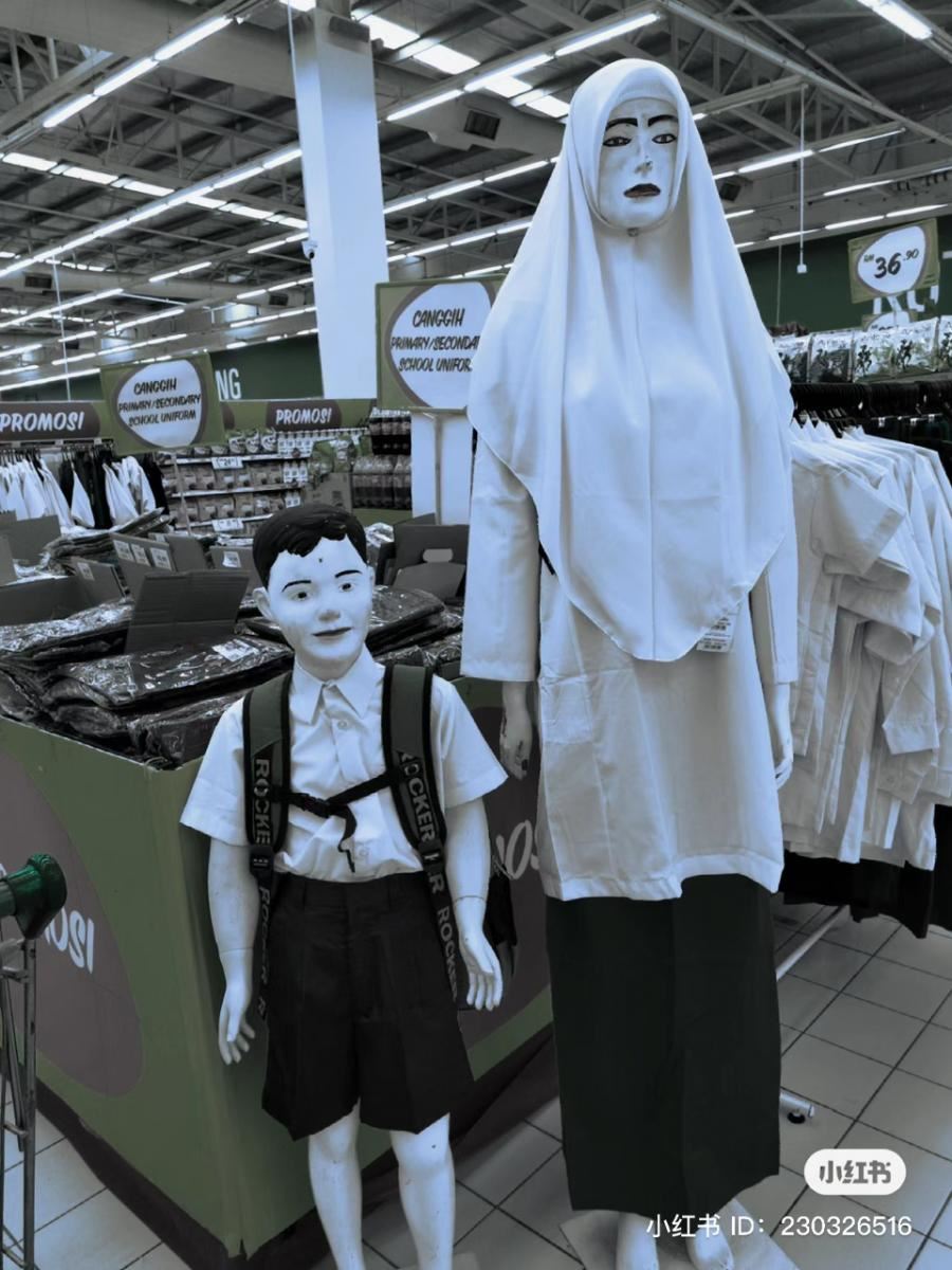 大马商场出现诡异人偶模特！网吓坏：半夜会动吧！