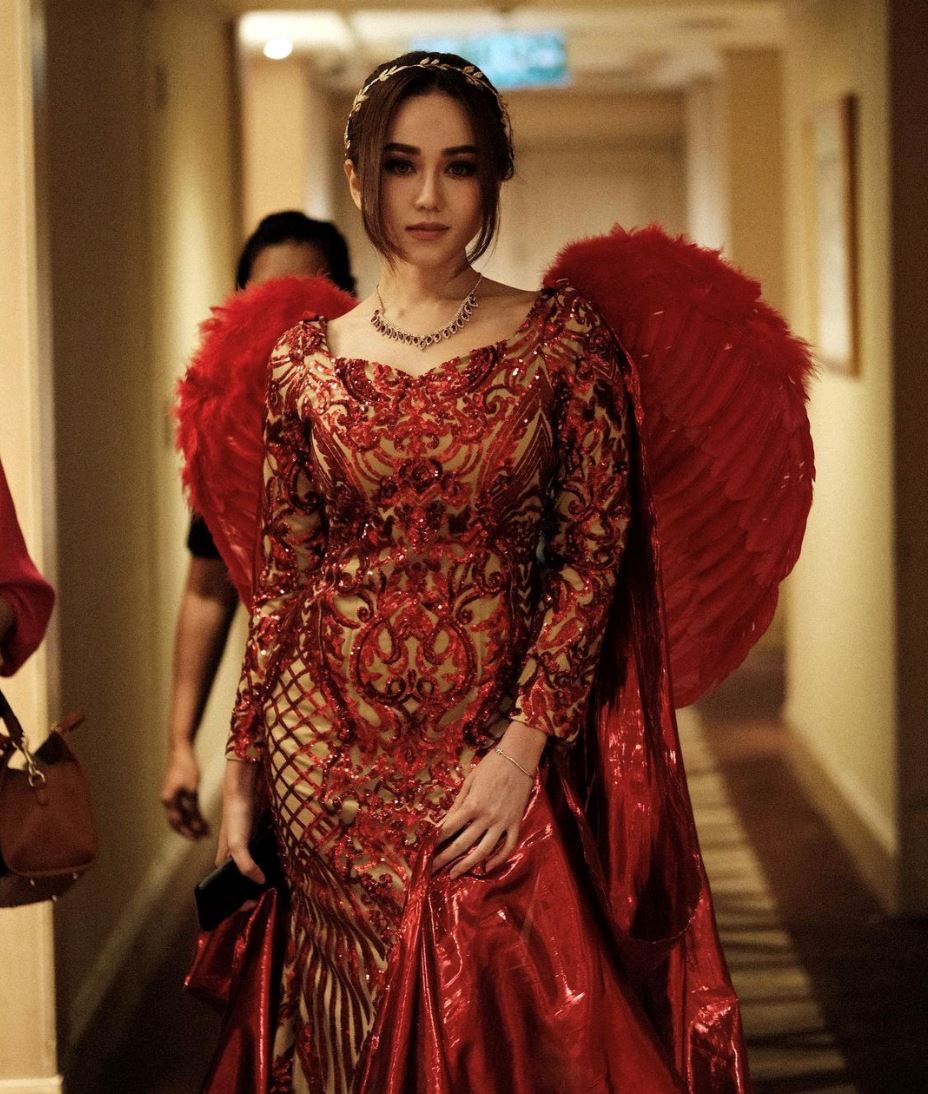 sophia albarakbah nangis setiap hari kerana dikecam jadi ‘penyondol’