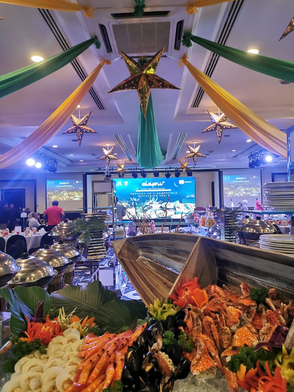 hingga 18 jenis gerai makanan, dapur by klgcc tawar pengalaman unik bufet berbuka puasa