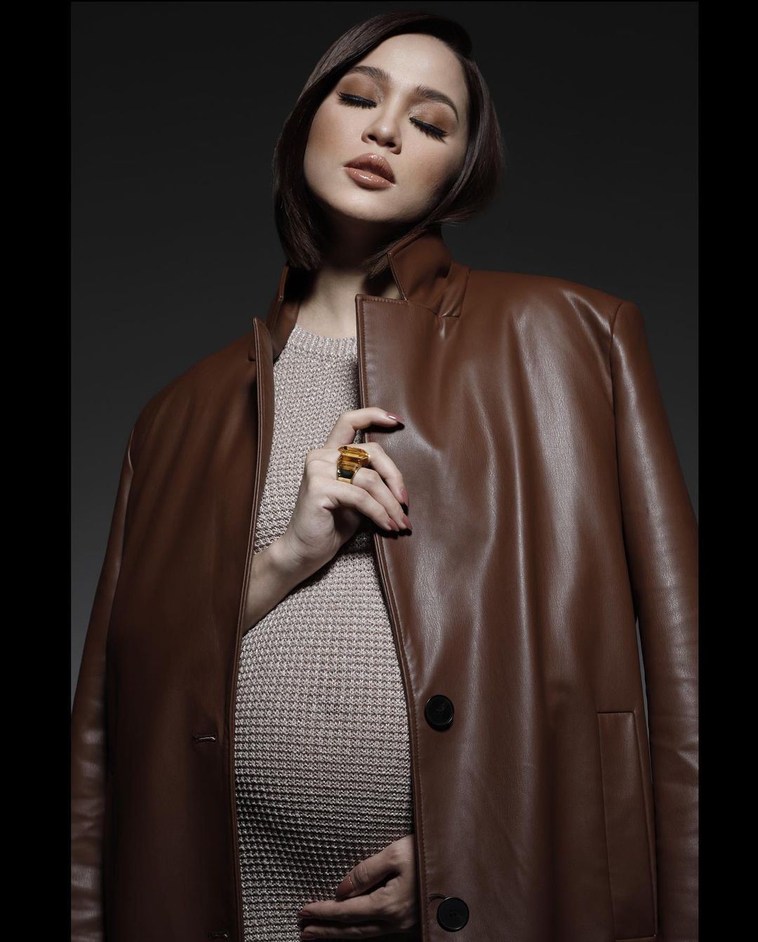 perut makin membesar, warganet teka jantina baby dalam perut emma maembong