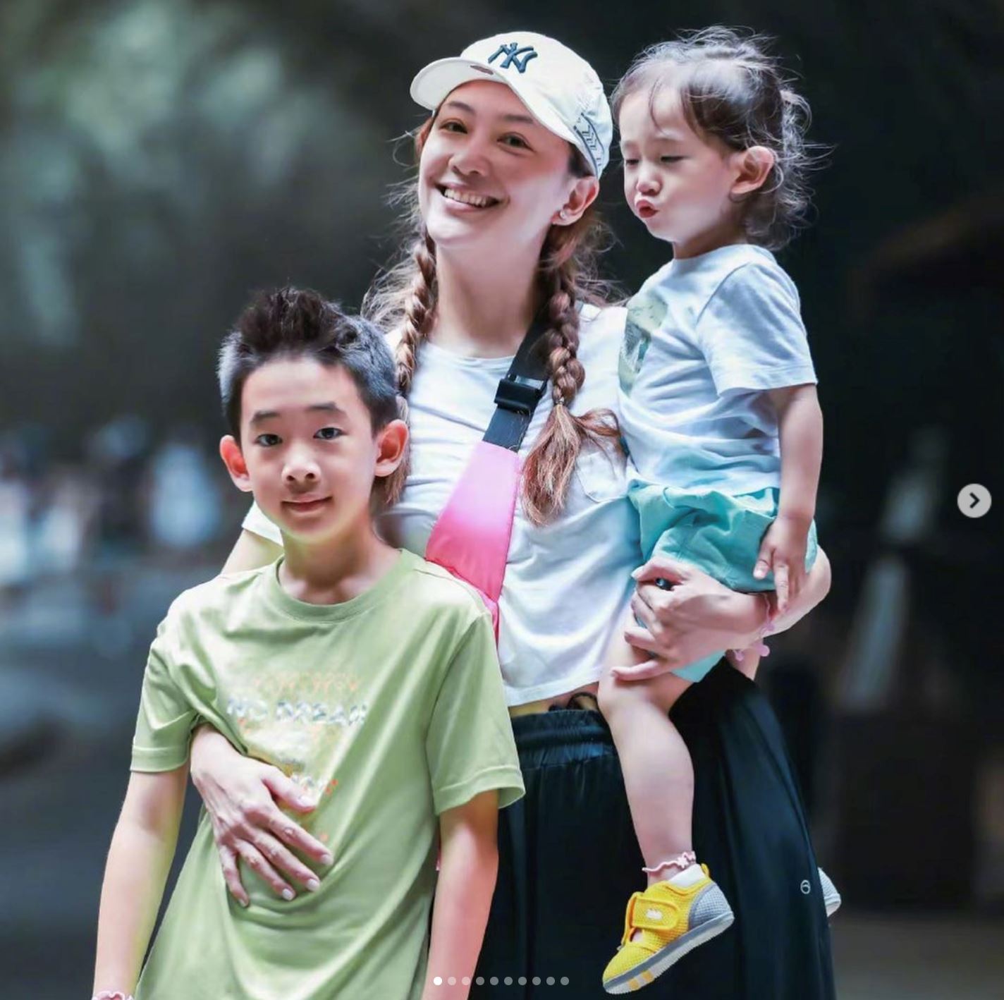 hoho留长发当女儿养？应采儿挨轰！