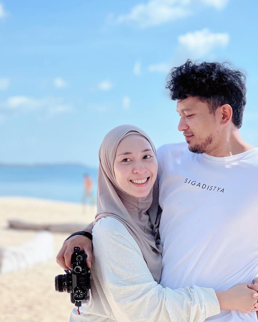 tya adnan syukur ada suami yang baik, netizen harap tiada ‘penyondol’ datang ganggu 