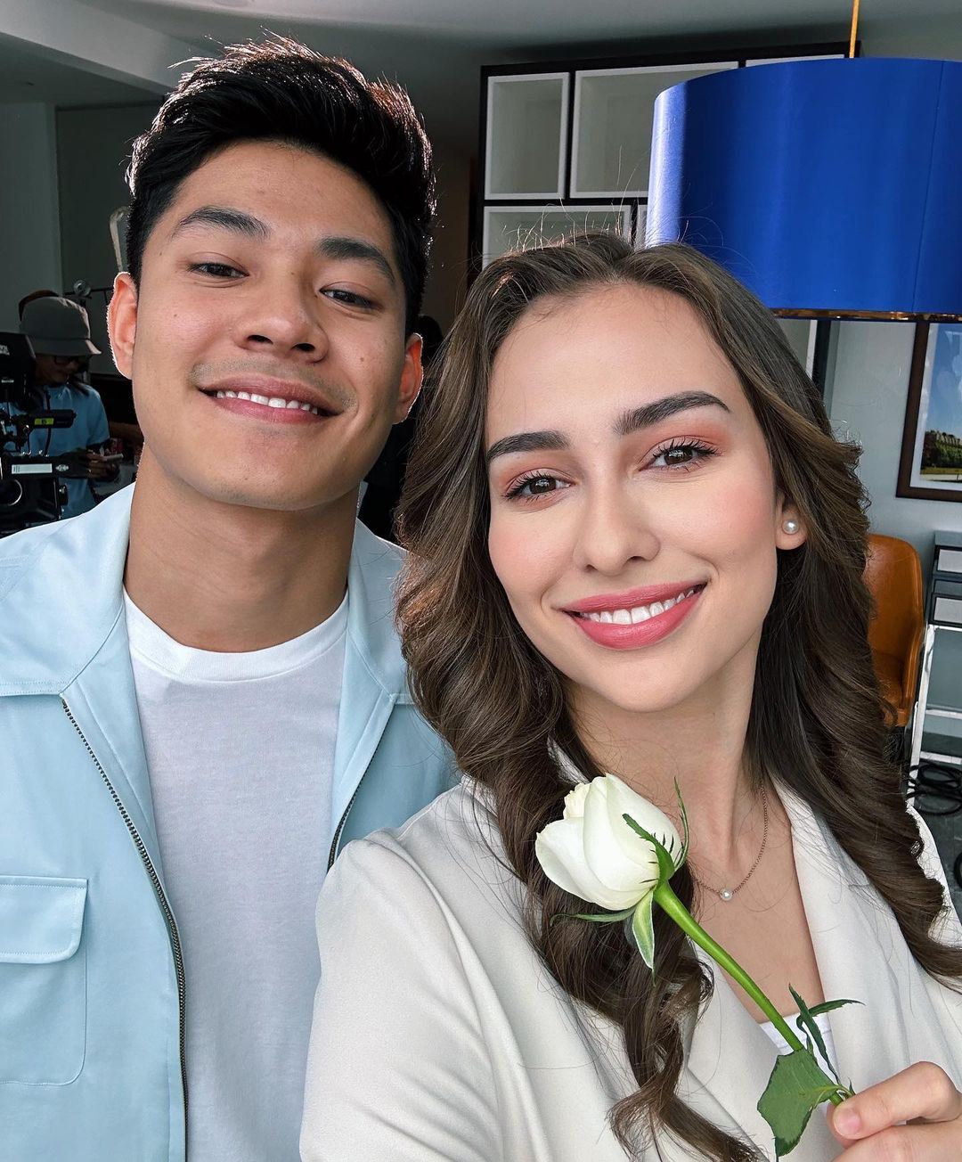 nampak macam bercinta? anna jobling dedah status sebenar bersama meerqeen