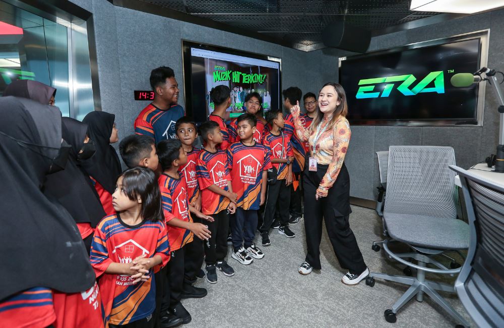 astro opens its doors this school holiday for children aged 10-12 years old!