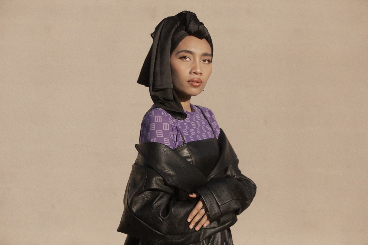 penantian tujuh tahun berakhir, yuna kini kembali dengan single bahasa melayu!