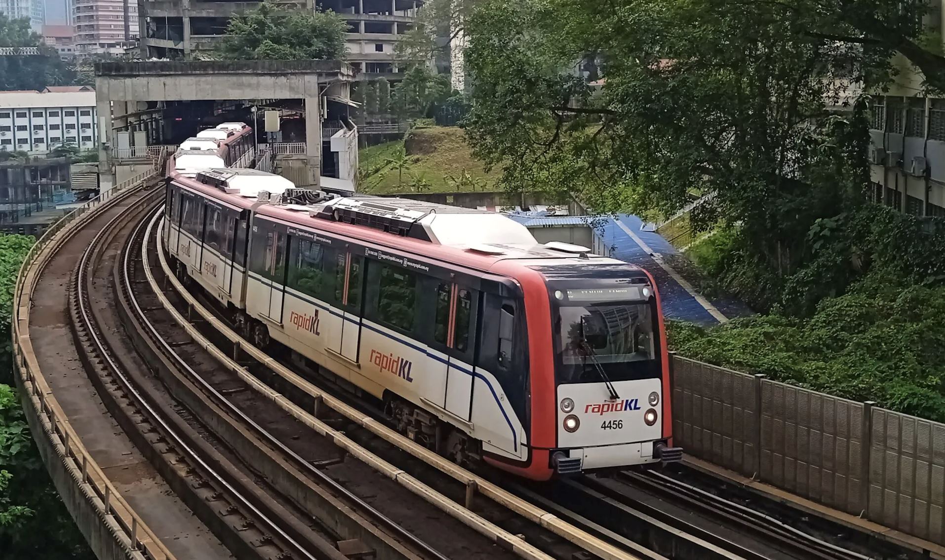 【注意】安邦至大城堡 6 lrt站停运！